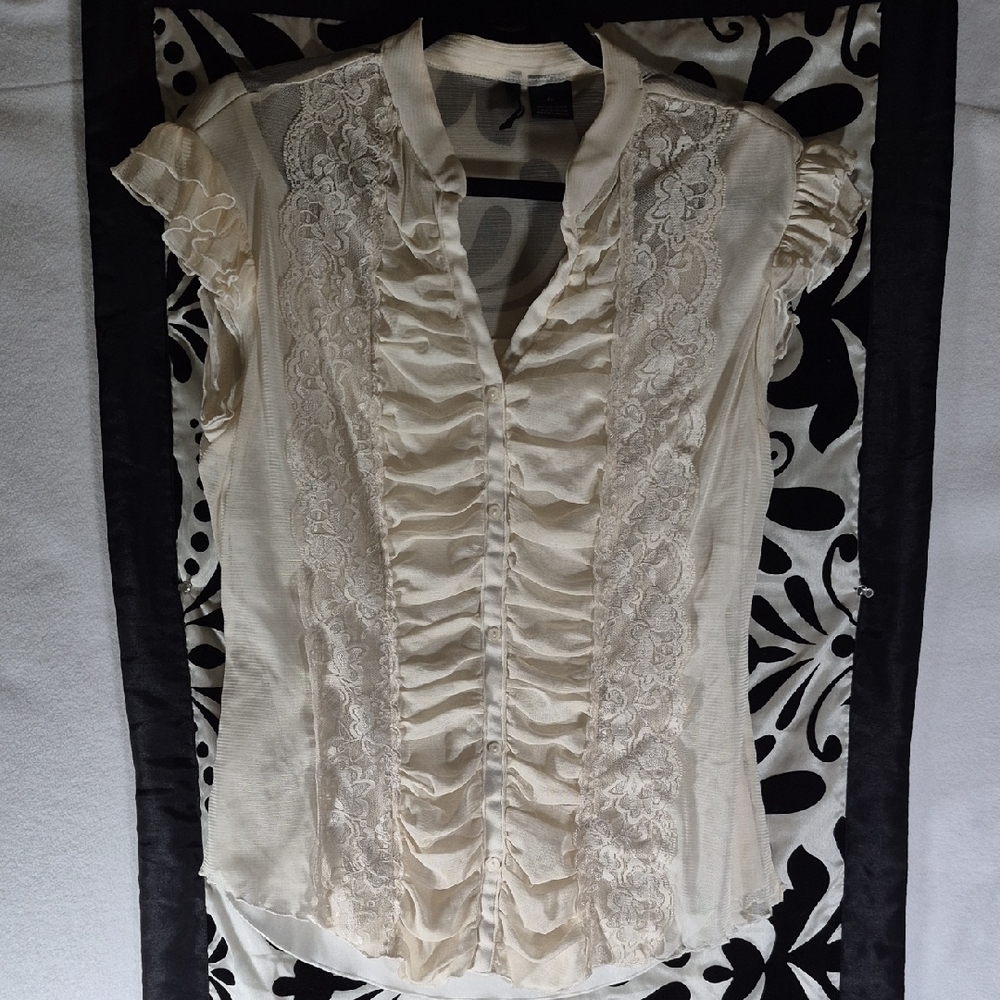 NEW DIRECTIONS Blouse